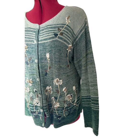 Tiara International Sz Medium Green Knitted Embroidered Floral Cardigan Sweater - Picture 4 of 6